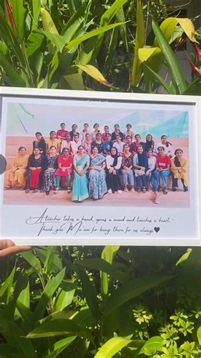 Best Farewell Gift Idea | Customized Group Photo Frame | #farewellgift #groupmemories