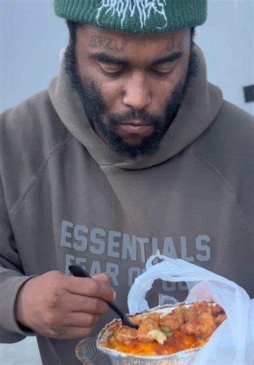 Viral Hot Honey Loaded Macaroni & Cheese ‼️