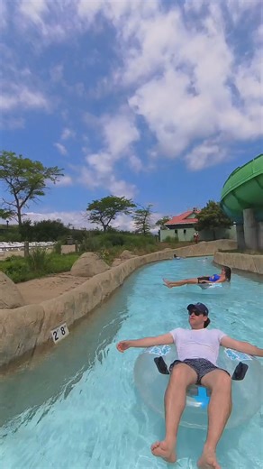 No rushing, just relaxing. | Six Flags