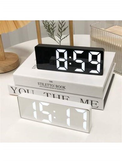 1 pieza Reloj digital, Nuevo reloj despertador LED de mesita de noche, Reloj de escritorio electrónico con pantalla de temperatura, Control de voz, Formato de 12/24 horas, Diseño compacto y elegante, Adecuado para decoración de dormitorio (Baterías y adaptador no incluidos), Regalo de cumpleaños, Regalo de graduación, Decoración de dormitorio, Regalo de vuelta a la escuela, Decoración escolar, Regalo sorpresa, Decoración del hogar, Suministros de estudio | SHEIN