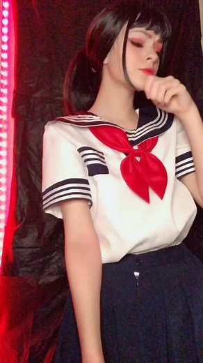 Blooper lol; My ringlight wouldn’t stop falling lolol #yanderechan #yanderesimulator #blooper #cosplay #fyp #ayano #ayanoaishi #ayanocosplay