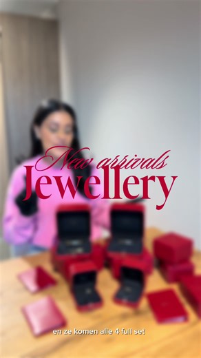 Iconic luxury. ❤️ All items are now available! Which one is your favorite? Pre-Owned The Studio is an independent curator of designer pieces. All brand names, trademarks, and copyrights are the property of their rightful owners. We are not affiliated with any of the brands featured. #preownedthestudio #vintage #vintagedesigner