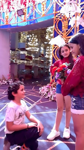 880K views · 2K reactions | Tere pe Kahani likhdu♥️… @iam_nandinirajput @netra__1011 #kashishpatel #trendingreels #reelitfeelit #reelsinstagram #viralreels #viral #duetsong #instagram #lovesongs #reels | Kashish Patel | Facebook