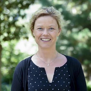 Available appointments for Friday 2.2.18: Nayda Fitzgerald (Kinesiology) 12.00noon Junji Takarabe (Acupuncture) 11.00am & 3.00pm Dr Abi Abbott (Osteopath) 10.45am & 5.15pm Chelsea Prescott (Acupuncture, Traditional Chinese medicine & Herbalist) 10.00am & 12.00noon Far Infrared Sauna (various availability) Bookings may be made online, or over the ph. | Integrative Health Solutions | Facebook