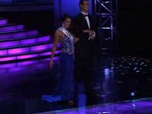 Miss Iowa USA gown