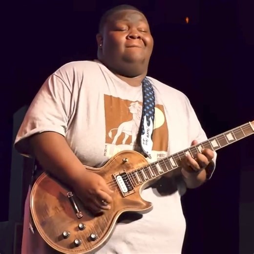 106K views · 4K reactions | Awesome soulful blues guitarist “Kingfish” on Insta at callmekingfish | Darrell Craig Harris Bass | Facebook