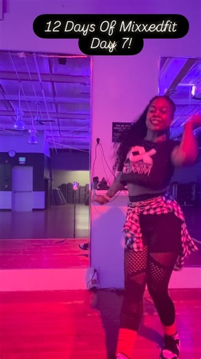 Patience Davis on Instagram: "12 DAYS OF MIXXEDFIT — DAY 7 ACTION: SUPPORT A CLASS Show some love today by pulling up to a local MixxedFit class! Bring your friends, bring your family, bring the whole crew — because the energy hits DIFFERENT when we move together. CHOREO: TYPE DANGEROUS — MARIAH CAREY CHOREOGRAPHER: MixxedFit National Trainer Renata #mixxedfit #bettertogether #cardiovixens"