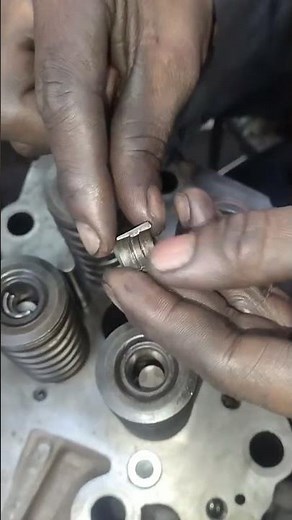 🔧 Valve Spring Lock (Collet) Fitting Process