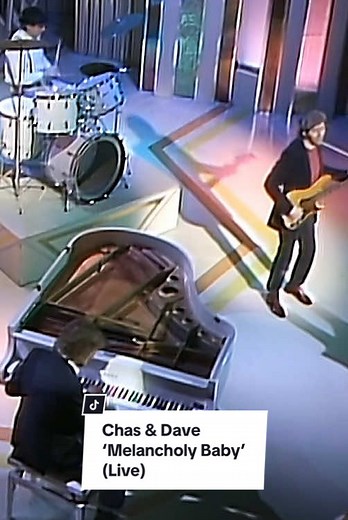 Chas & Dave's 1983 Live 'Melancholy Baby' Performance