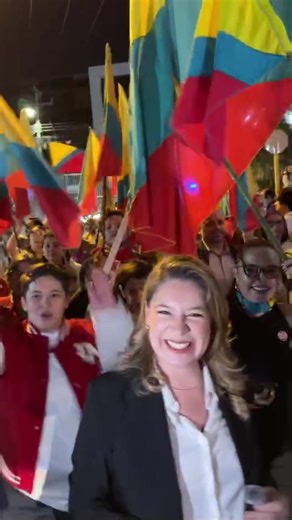 Gracias a cada persona que se hace presente en los espacios de debate y propuestas. Su participación y compromiso nos motivan a seguir. #ClaudiaDobles #ClaudiaDoblesPresidenta #AgendaCiudadanaCR #DebateMultimedios #DebateCR
