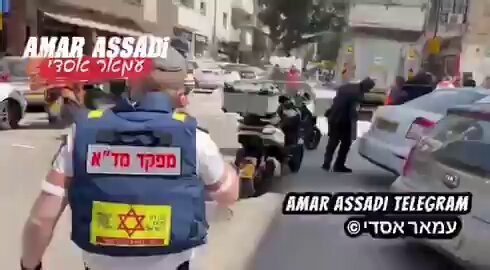 🚨🇮🇱BREAKING: Israeli Channel 12 reports that explosive projectiles hit 27 locations across Tel Aviv and its surroundings, with ambulances deployed to multiple sites.