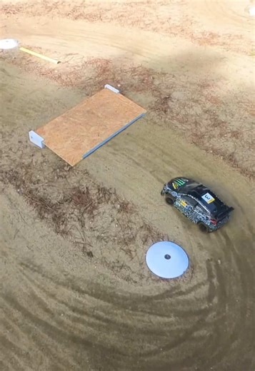 Día de entrenamiento en el pinar 🌲 🌲 de Valladolid con el Tamiya XV02 Rc Rally Toyota Yaris GR Rally 2 Oliver Solberg improvisamos un circuito entre el pinar que disfrutamos como enanos. #wrc #rcrally #rallyrc #insta360go3 #tamiyaxv02 toyotayarisgr oliversolberg