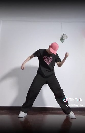 LISA BST HYDE PARK vogue break dance #LISA #MONEY #LalisaLiveAtBST2023 #BLACKPINKxBSTHydePark #BSTHydePark #블랙핑크 #BLACKPINK #LALISA #y0shiyvki