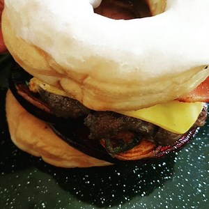 #foodpornmty #bestburgersintown #scrumptious #burgerlab #burgertourmty | THE BURGER LABORATORY