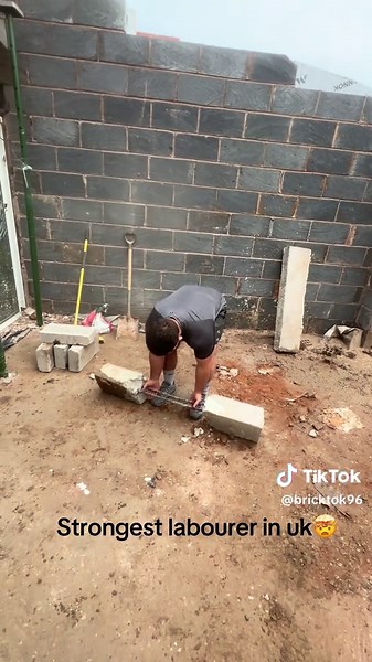 Unbelievable Strength of the Strongest Labourer in the UK