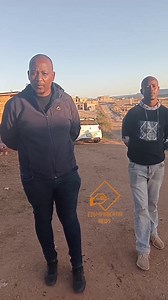 ZINYUKA NGAMANDLA IZIBALO ZABANTU ABABULAWA NGESIHLUKU EMKHONDO Kube usizi lodwa endaweni yaseMkhondo kwaHlalangenkani ngenkathi kutholakala owesilisa oneminyaka engu 25 ubudala etholakala ebulewe ngesihlungu waphoswa odongeni olunexhaphozi eduze nalapho ehlala khona ngokusa kwanamhlanje mhlaka 10 Juni 2023. Omakhelwane ngenkathi bechaza bathe izingane bezidlala umshununuzi nokuthe uma zithi ziyadlala kulendawo zabe sezidibana nalomzimba kamufi. Abezindaba baxoxisane noKhansela wendawo abamthole