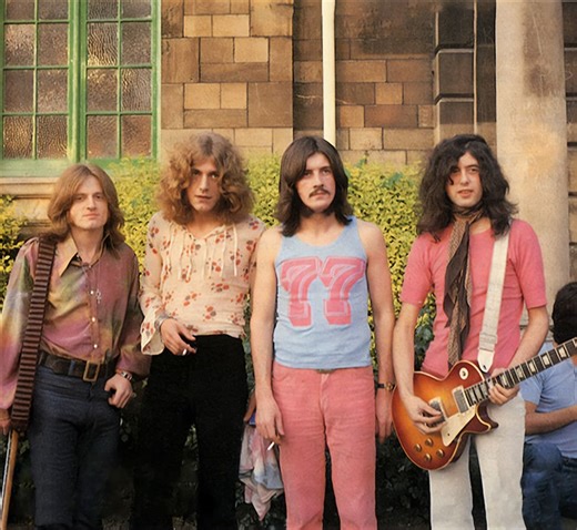 Led Zeppelin's Jimmy Page Gifted David Bowie This Killer Riff | News | Clash Magazine Music News, Reviews & Interviews