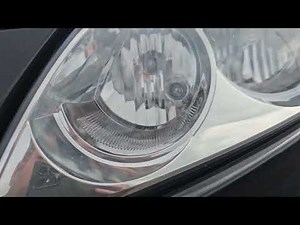 How to replace the front headlight bulb of the 2008 Kia Ceed