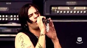 12K views · 382 reactions | Hinder - Lips Of An Angel Festival - Rock am Ring Local - Nürburgring, Alemanha Ano - 2007 | Atomic Rock And Owl | Facebook