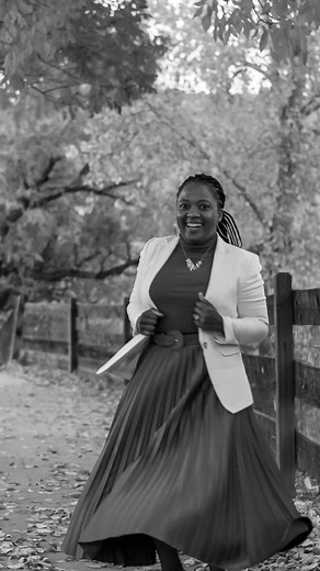 This prayer was fully inspired by a call this week, with one of my group program … It was about making ourselves available/ energetically opening the doors to receive clients…. But first, we must decide ( to make clearer and easier to the universe who to send us ) , we must decide/ declare who it is that we are making ourselves available for …And so, for you, who is it? Declare and claim it in the comments!!! | Dihessa Bodjona