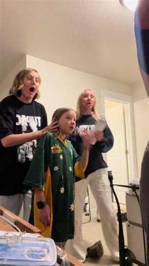 ashtynn (@ashtynn.marie)’s video of birth flower