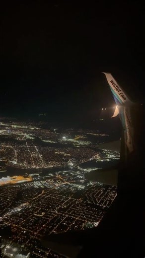 This Is Vancouver From the Sky at Night! #boeing737800