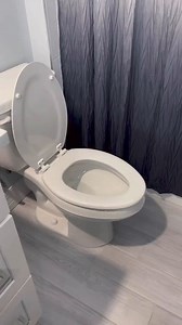 _Fake poop prank 💩😂 #monsterundermybed #funny | Yoeslan