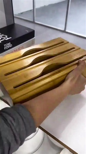 Stop fighting with cling film that sticks and tears everywhere. This dispenser box pulls, cuts, and gives you a clean sheet every time with the built-in cutter. Get yours in my bio before it sells out. #kitchenhack #homeessentials #kitchengadgets #smartliving #viralproduct