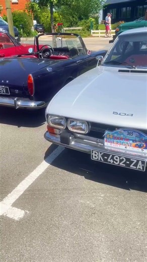 🚗 Peugeot 504 : une silhouette simple, mais devenue iconique.