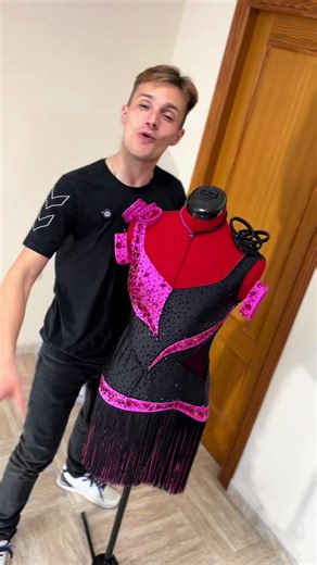 Flattering Dress Tips for Square Body Shapes