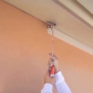 This paint tool allows you to reach tough corners and edges 🙌Get one for your next DIY renovation here: https://amzn.to/2A5QtQU | In The Know