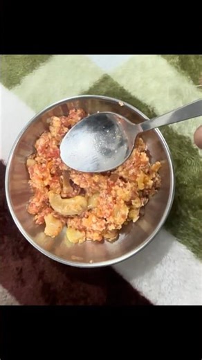 Eating Gajar Ka Halwa ASMR 🤟 #eating #eatingshow #trending #gajarkahalwa #eat #eatingfood
