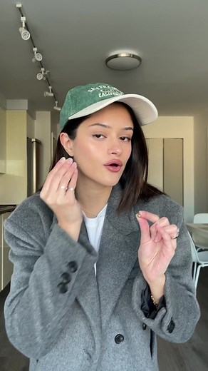 This wool coat is so warm for fall/winter. Love styling wool coats for the cold weather #mid20sfashion #modestfashion #styleinspo #pinterestoutfitinspo