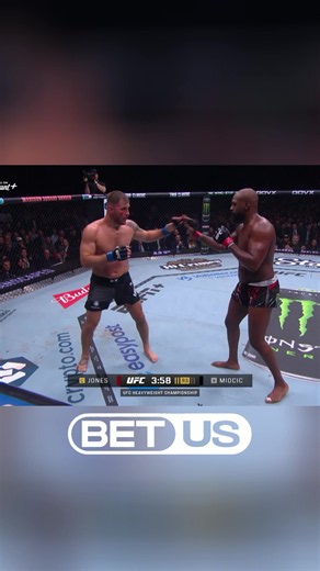 Jon Jones DOMINATES Stipe Miocic: Inside the Octagon Breakdown! Witness the epic clash between Jon Jones and Stipe Miocic in the UFC Octagon! See Jones masterfully pick apart Miocic at range, with explosive moments including a powerful elbow and right hand. Don't miss this intense fight! #JonJones #StipeMiocic #UFC #MMA #FightNight #Octagon #Knockout #Wrestling #Fighting #Sports