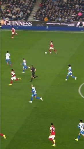 SAKA SCORES ON 300TH APPEARANCE!
