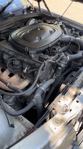 Mercedes-Benz 190E: Unveiling the W201, W124, and W126