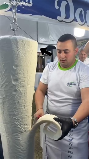 Why turkish ice cream is so hard? #facts #youtubeshorts