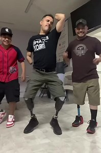 2.8M views · 242K reactions | La vida no es fácil, pero aún así puede ser increíble si así decides vivirla  Ánimo ✌ | Aarón Acosta Mx | Facebook