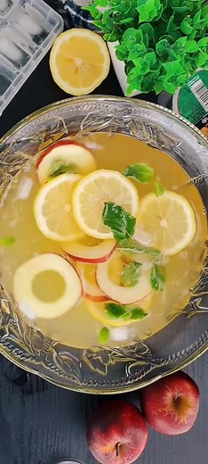 Delicious White Wine Punch Recipe for Easy Easter Treats