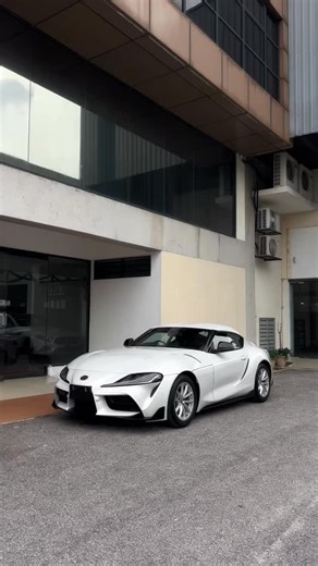 Jual kereta recond murah & grade tinggi on Instagram: "Toyota Supra 2.0 SZ 2021 / white color / 41000km / Grade 4.5B / RM213,000 sahaja. Untuk more details, boleh wasabi terus number di bio okay gangg ☝🏼🫶🏼 #toyotasupra #supra #supramalaysia #fyp #fyppppppppppppppppppppppp"