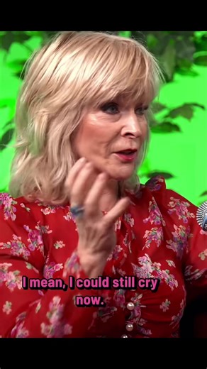 Toyah explains the impact of David Bowies passing. #davidbowie #bowieforever #davidbowiearchive