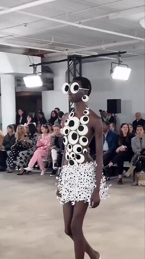 #NYFW Look Back 👀 Did you know this stunning @area collection is available on #AmazonLuxuryStores? Head to the link in bio to grab something you have your eye on.