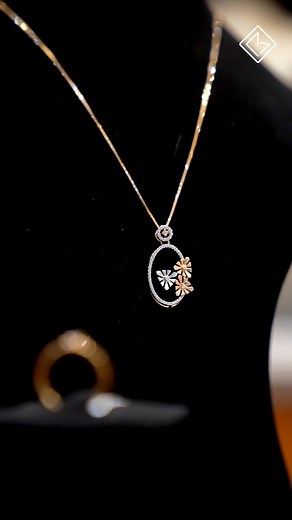 65 reactions | This rose gold chain and ring are elegant, feel as light as a feather, and are a perfect choice for daily wear. For inquiries ☎️ 18001235126 . . #rosegoldjewelry #rosegoldchain #rosegoldring #rosegoldjewels #lightweightjewellery #beautymarkgoldanddiamonds | BeautyMark Gold&Diamonds | Facebook