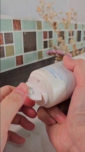 ASMR La Roche-Posay Lipikar Baume Ap+M Light