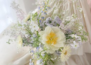 どの季節に咲くの？「結婚式で人気の花材が咲く時期」の春夏秋冬・年間スケジュール＊