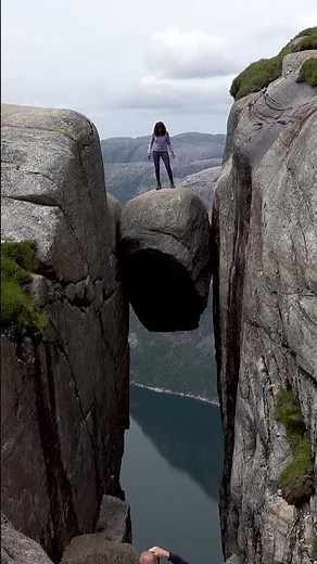 Kjeragbolten, Norway