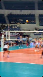 1.1K views · 158 reactions | ROOKIE CONNECTION 勞 Julia de Leon with a great set to Kianne Olango!! #UPFight ♥️✊ #UAAPSeason87 #StrongerBetterTogether | UP Fighting Maroons Club | Facebook