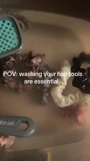 Effective Ways to Clean Hair Tools with Dawn and Vinegar