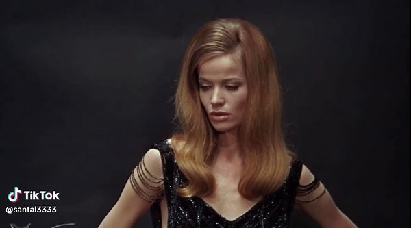 Blow Up (1966): A Classic Film Exploration