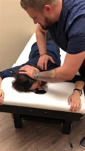 Understanding Cracks and Crunching in Chiropractic Care